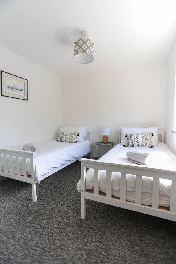 Shorebreak - Bracklesham Bay Apartment Chichester Bagian luar foto
